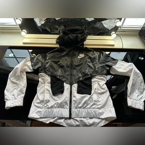 Nike windbreaker